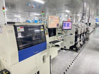 smt貼片機(jī).jpg